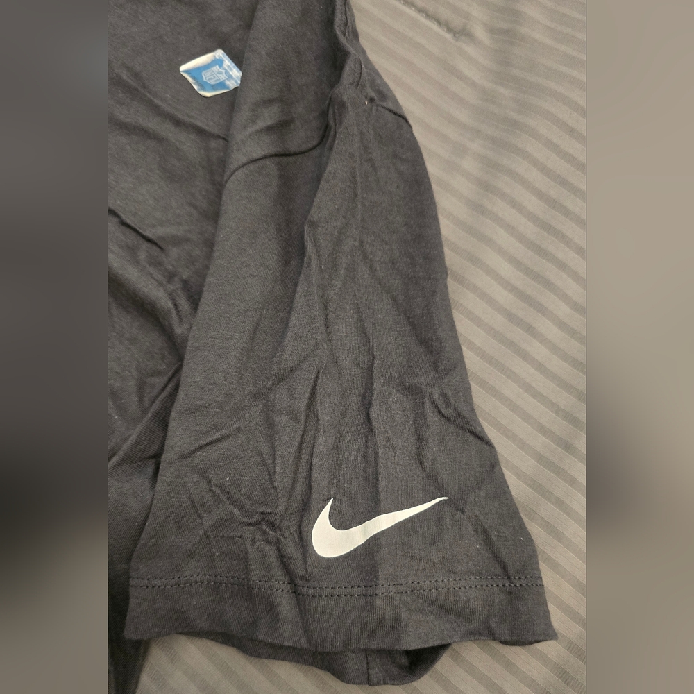 Two NWT Nike Kansas City Chiefs SuperBowl Tees - Picture 4 of 10